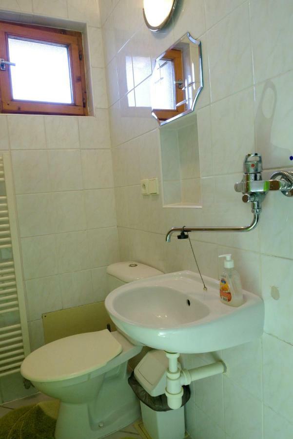 Apartmán pri zámočku Bešeňová Kültér fotó